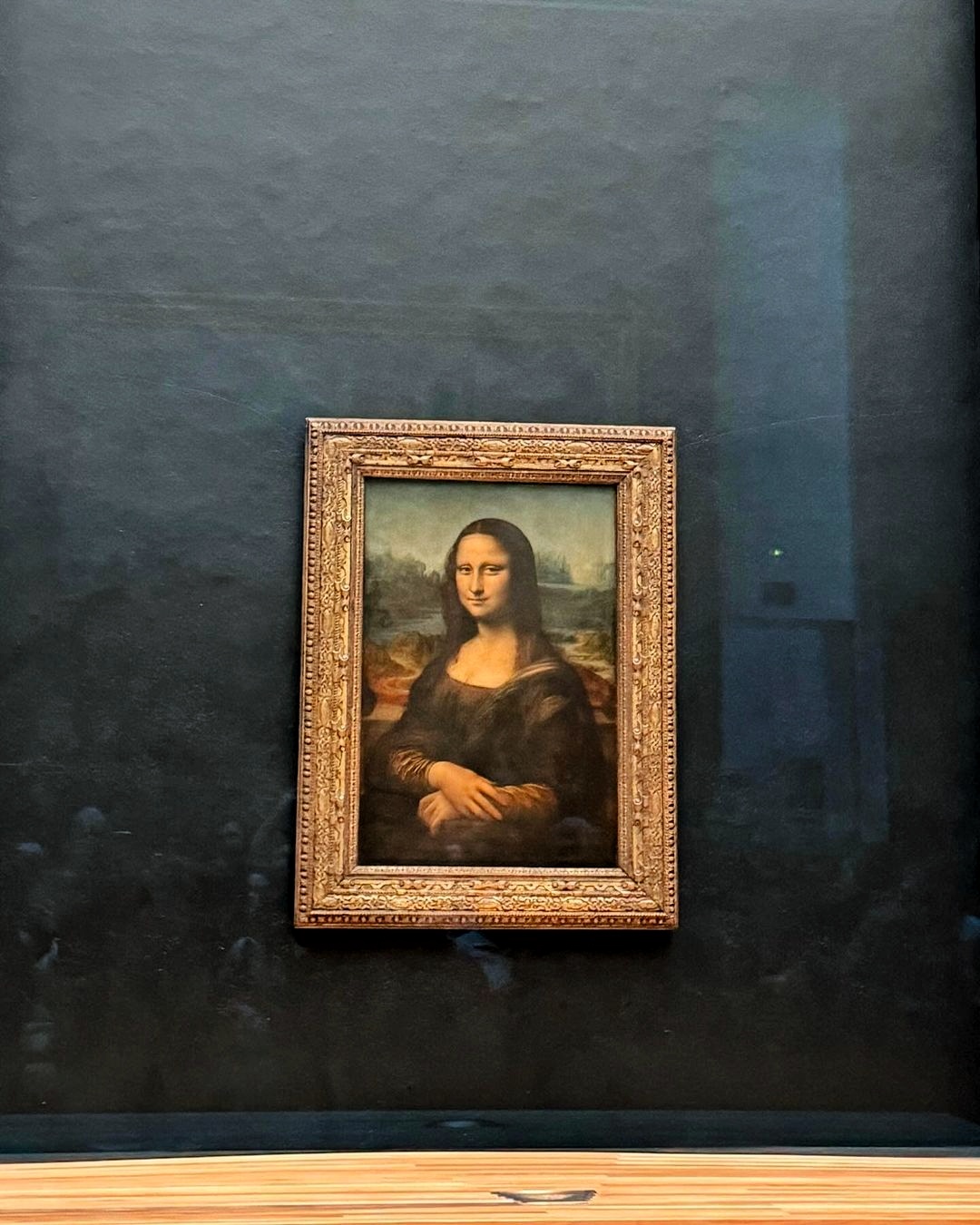 Engaging Louvre captions